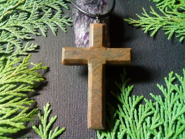 Amulett aus Speckstein - Das Kreuz der Liebe -
