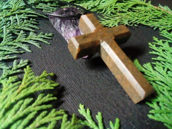 Amulett aus Speckstein - Das Kreuz der Liebe -