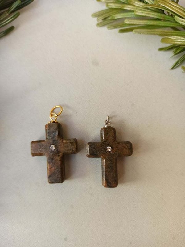 Amulette aus Speckstein - Das Kreuz des Lichtes - SONDERANFERTIGUNG